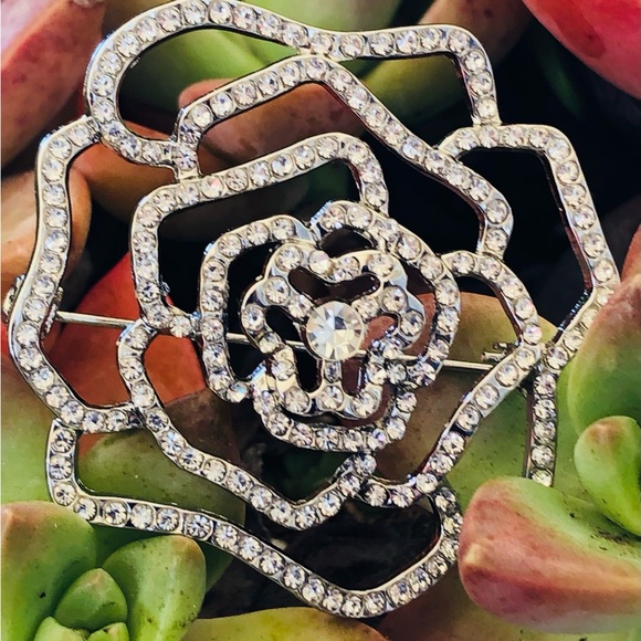 Camellia Flower Rhinestone Brooch, 2”, NWOT - Picture 7 of 12